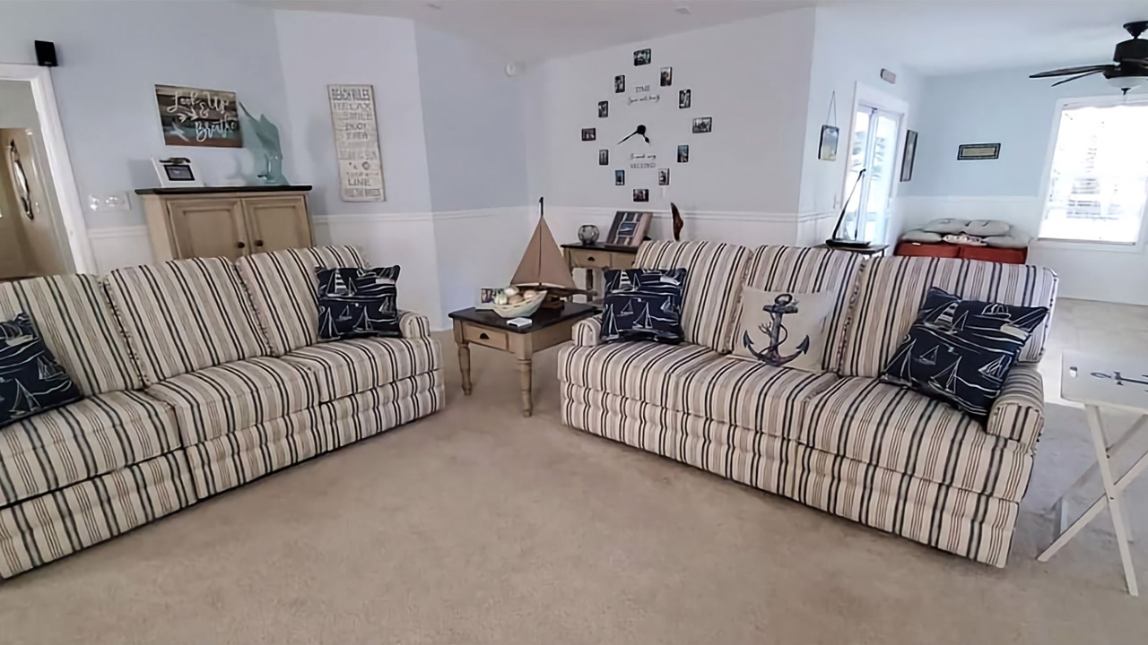 Photo of Livingroom in Ocean Pines