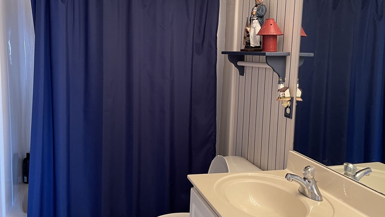 Photo of Bathroom in Kaiser