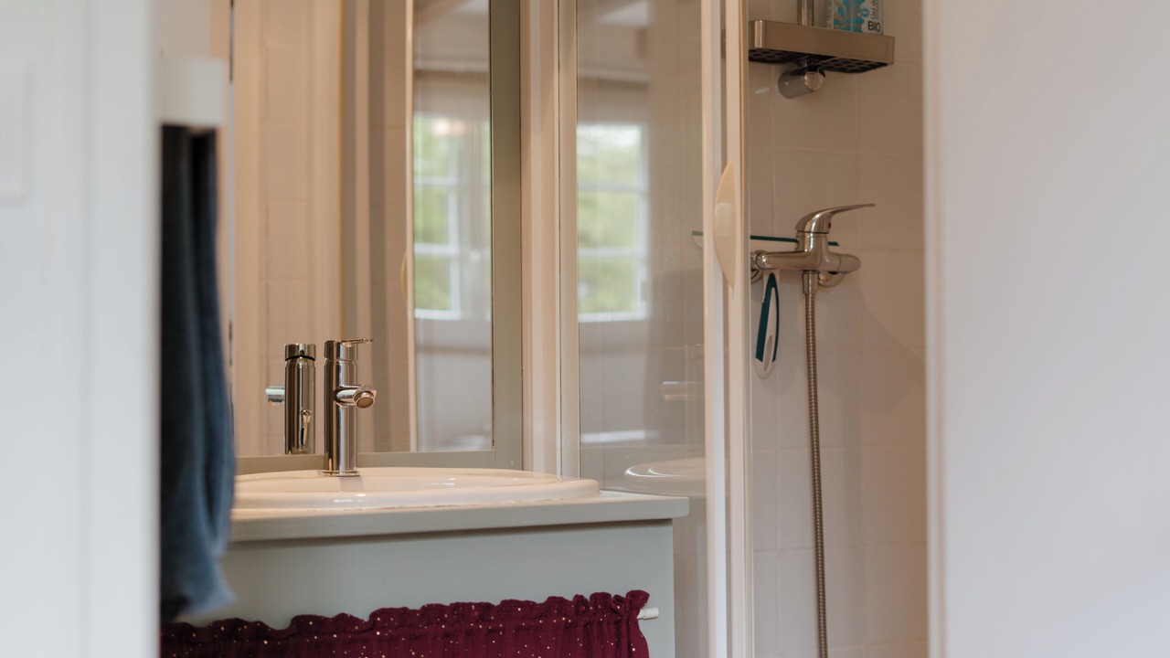Photo of Bathroom in Beaumont-en-Veron