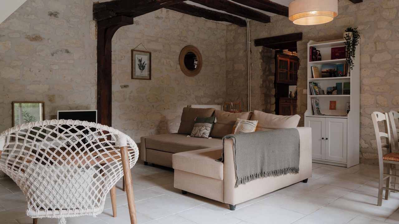 Photo of Livingroom in Beaumont-en-Veron