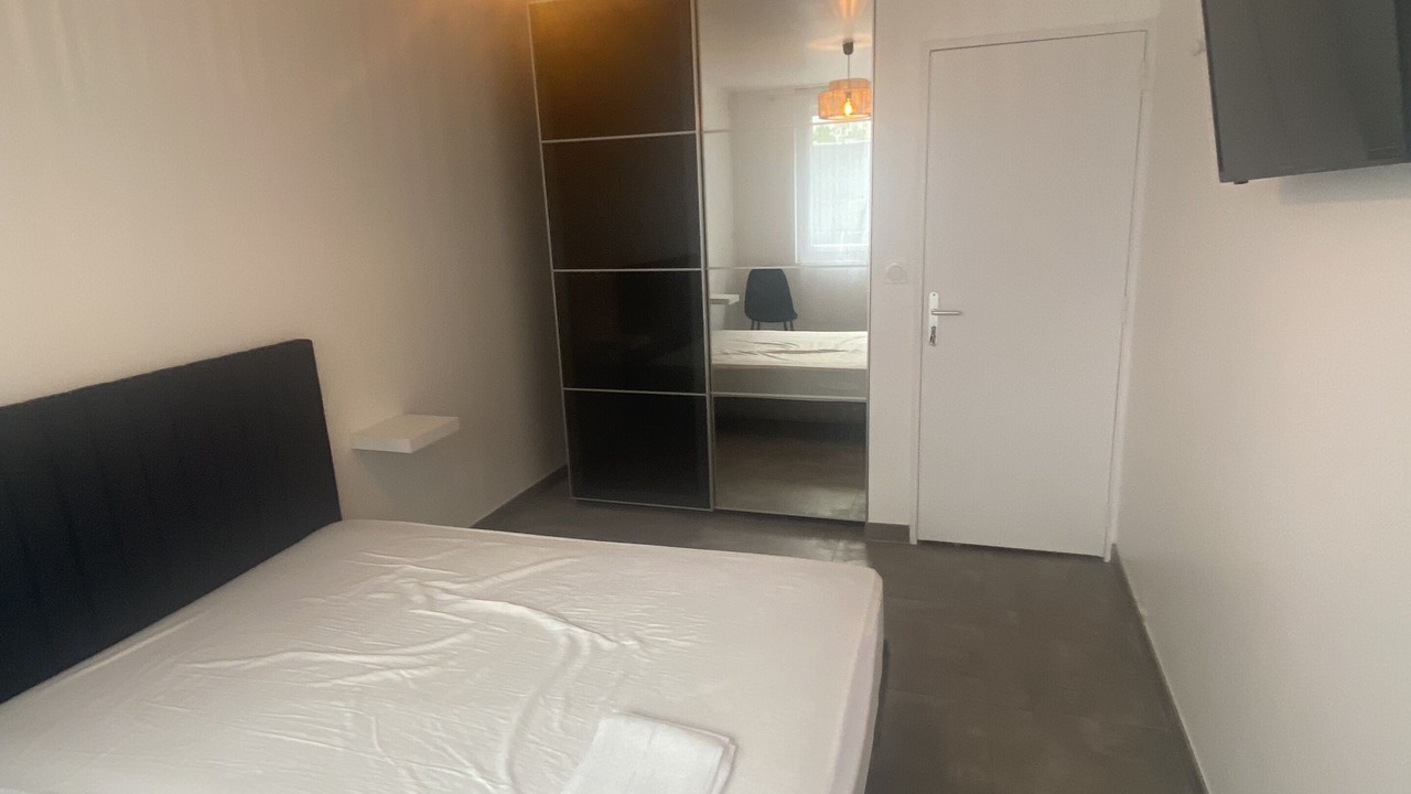 Photo of Bedroom in Villejean