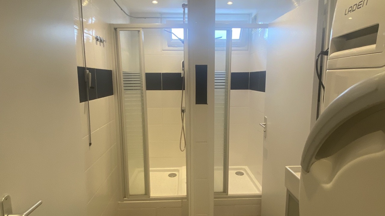 Photo of Bathroom in Villejean