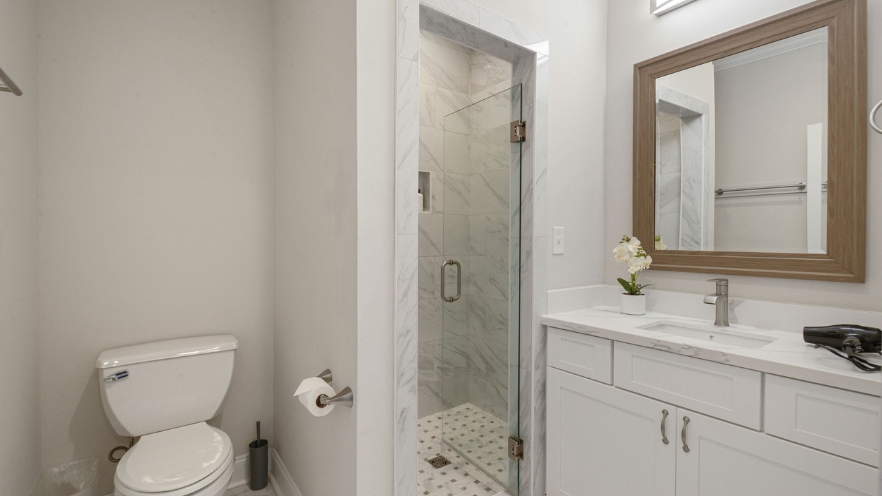 Photo of Bathroom in Tulane - Gravier