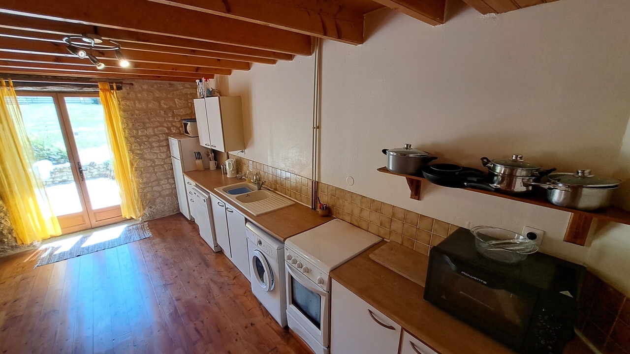 Photo of Kitchen in Saint-Pierre-de-Juillers