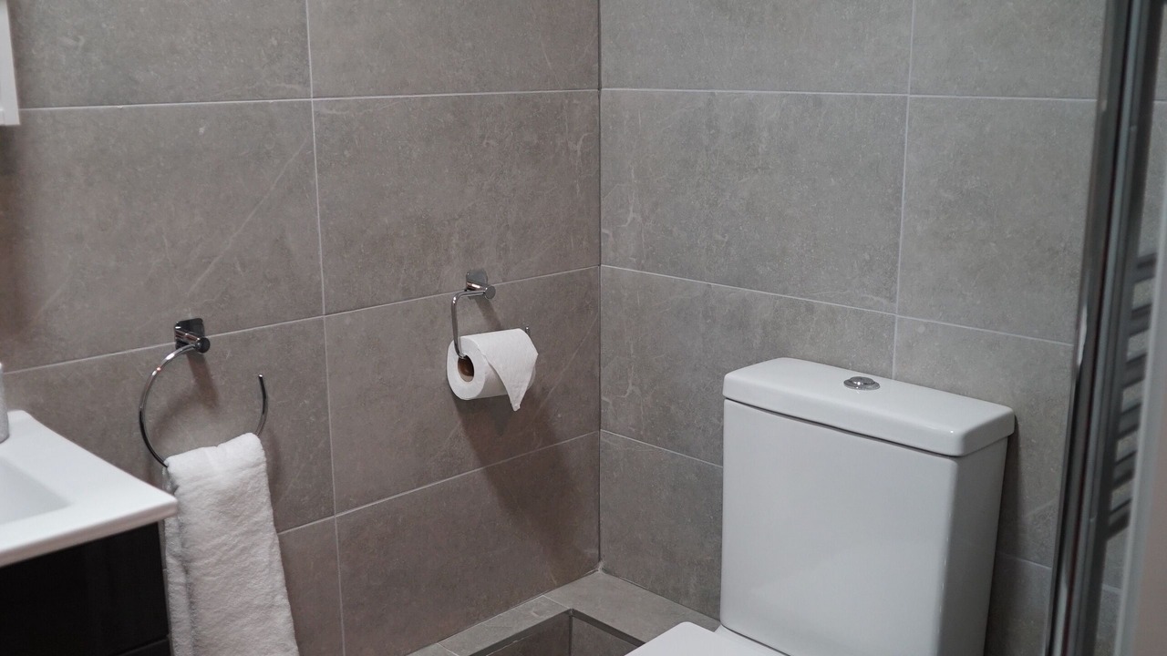 Photo of Bathroom in Desborough