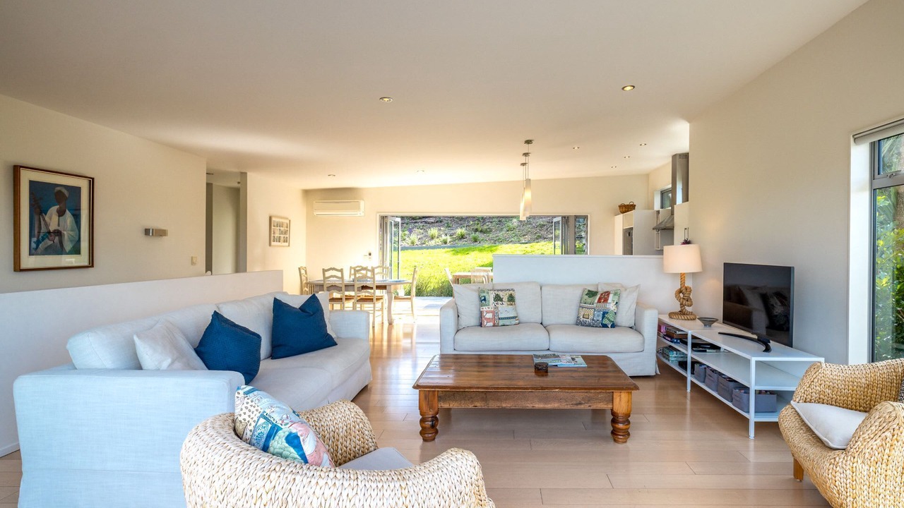 Photo of Livingroom in Oneroa