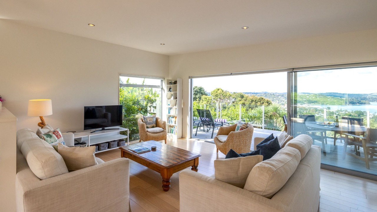 Photo of Livingroom in Oneroa