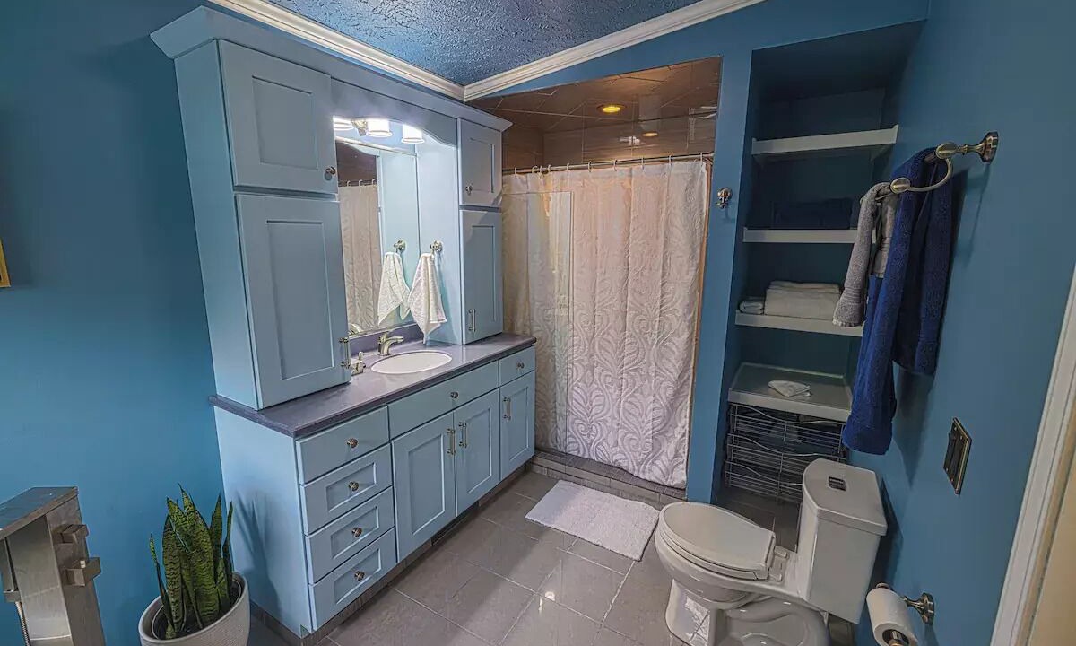 Photo of Bathroom in Cedar Lake