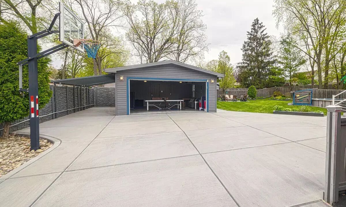 Photo of Outdoor in Cedar Lake