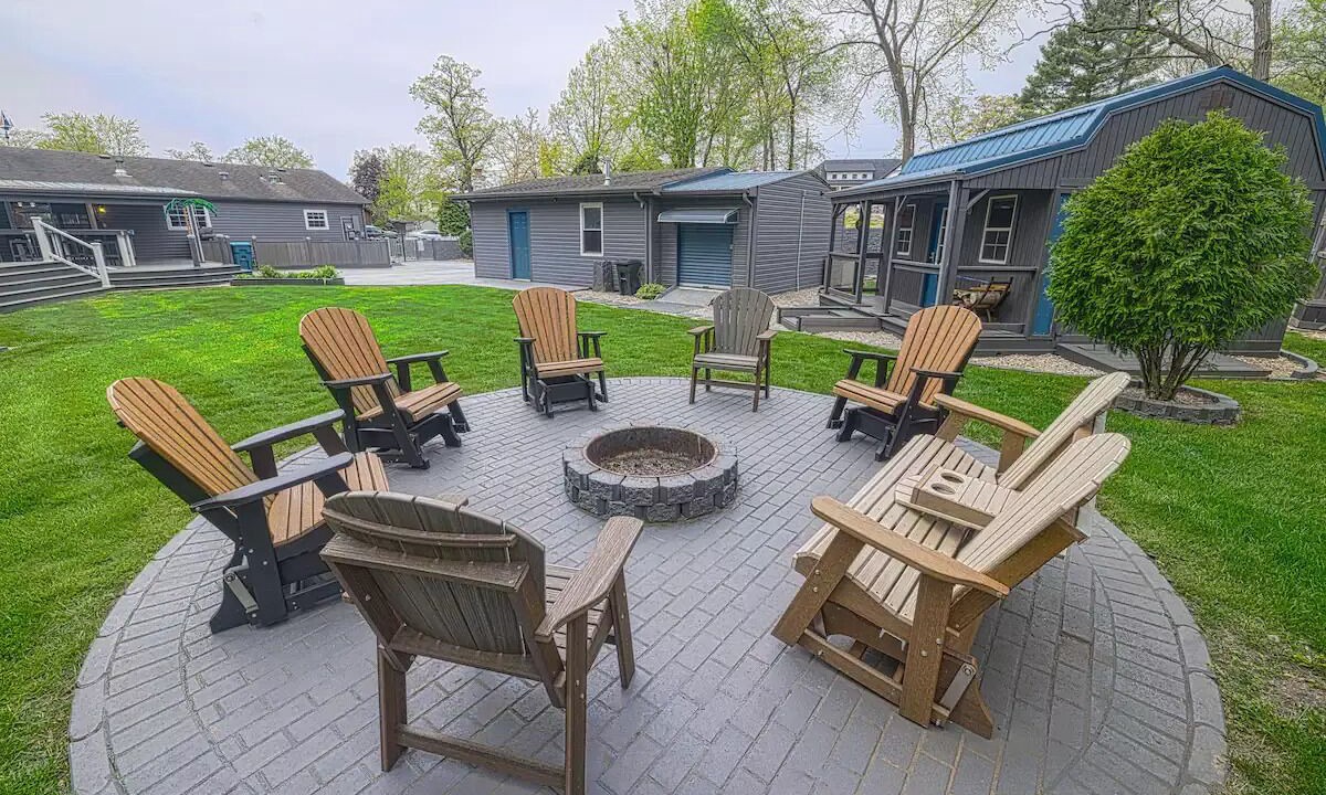 Photo of Patio Balcony in Cedar Lake