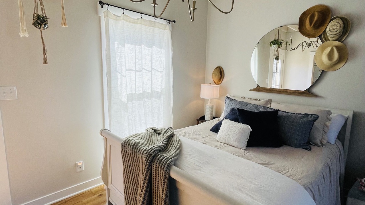 Photo of Bedroom in Johnson County