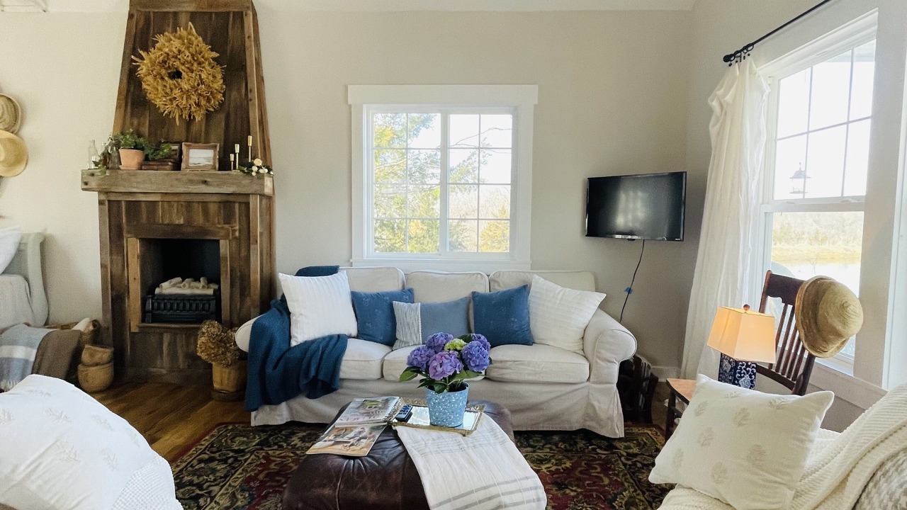Photo of Livingroom in Johnson County