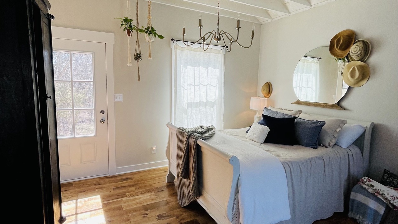 Photo of Bedroom in Johnson County