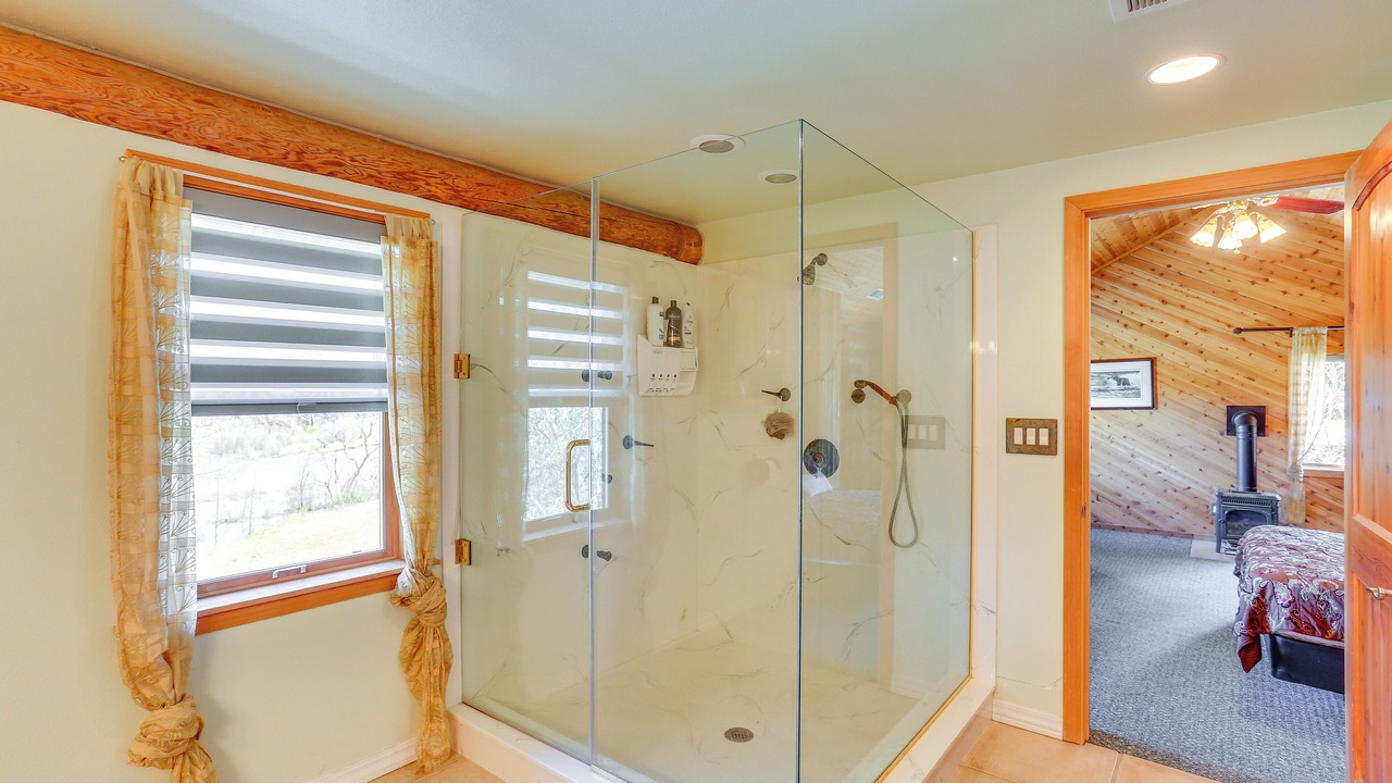 Photo of Bathroom in Junction City