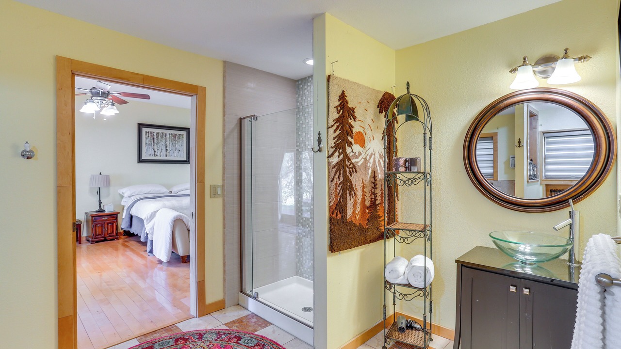 Photo of Bathroom in Junction City