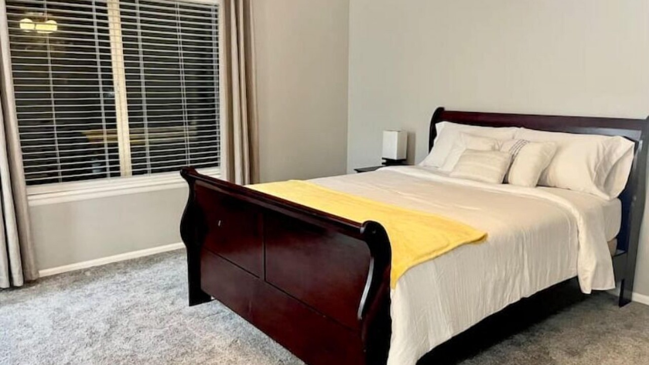 Photo of Bedroom in Aurora