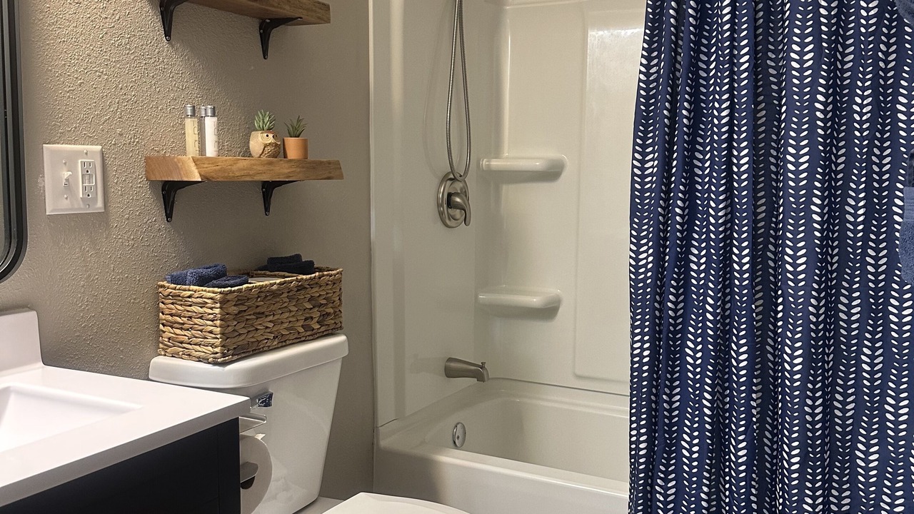Photo of Bathroom in Sunrise Beach