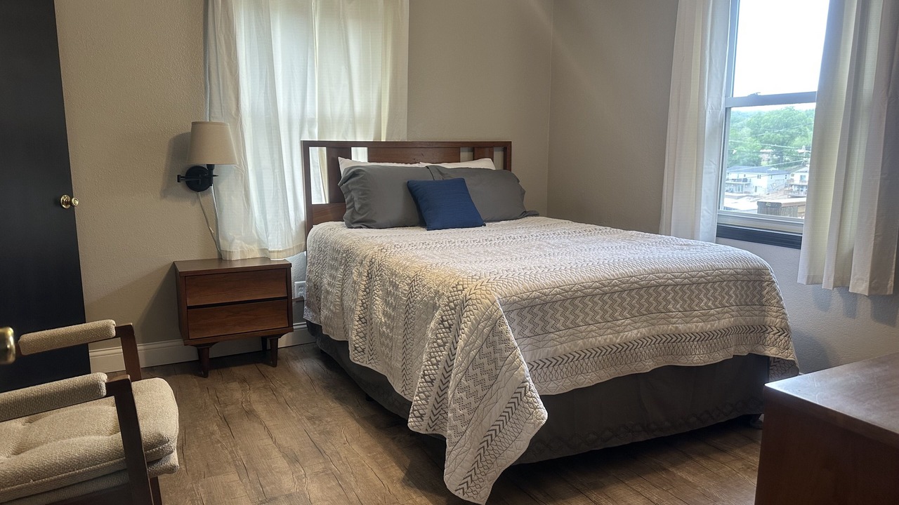 Photo of Bedroom in Sunrise Beach