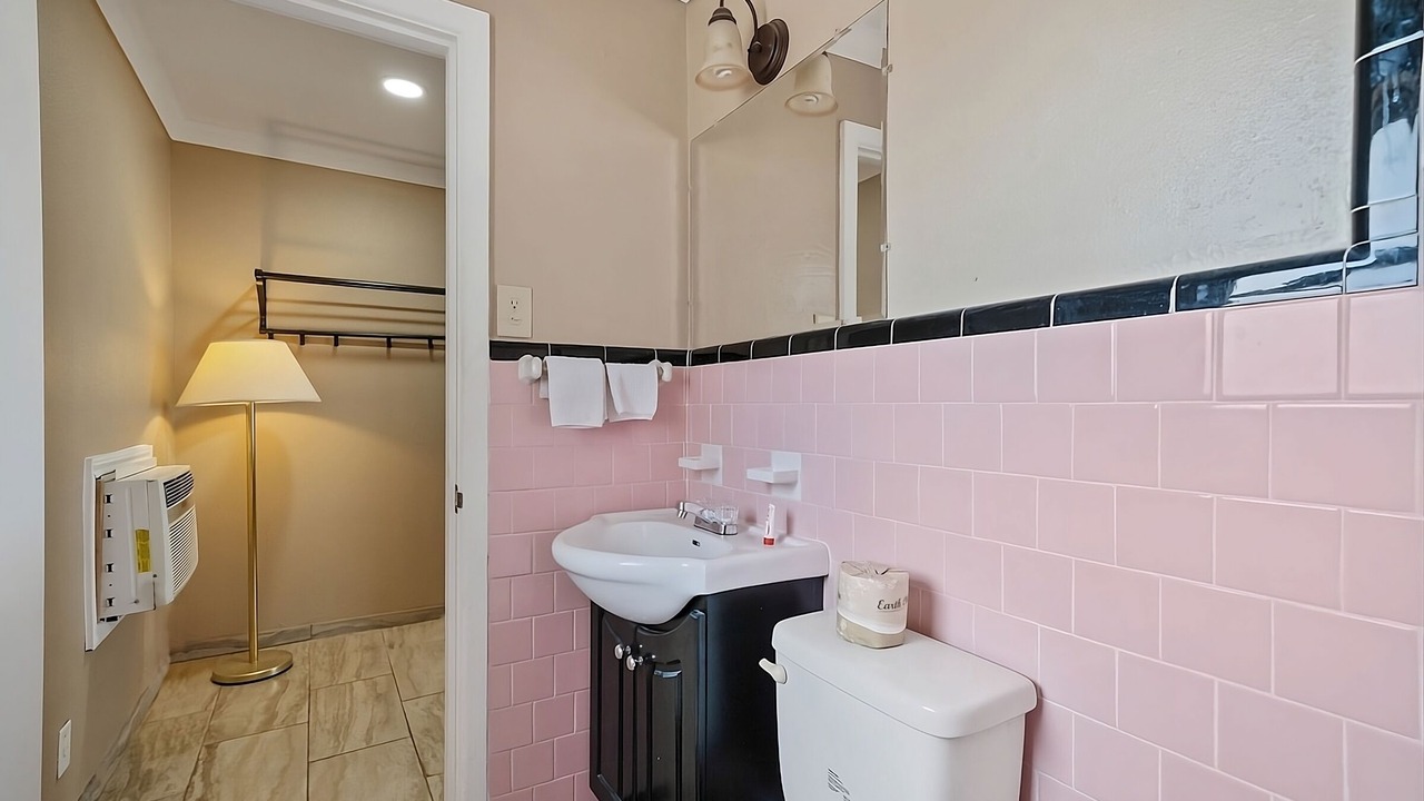 Photo of Bathroom in Beeville