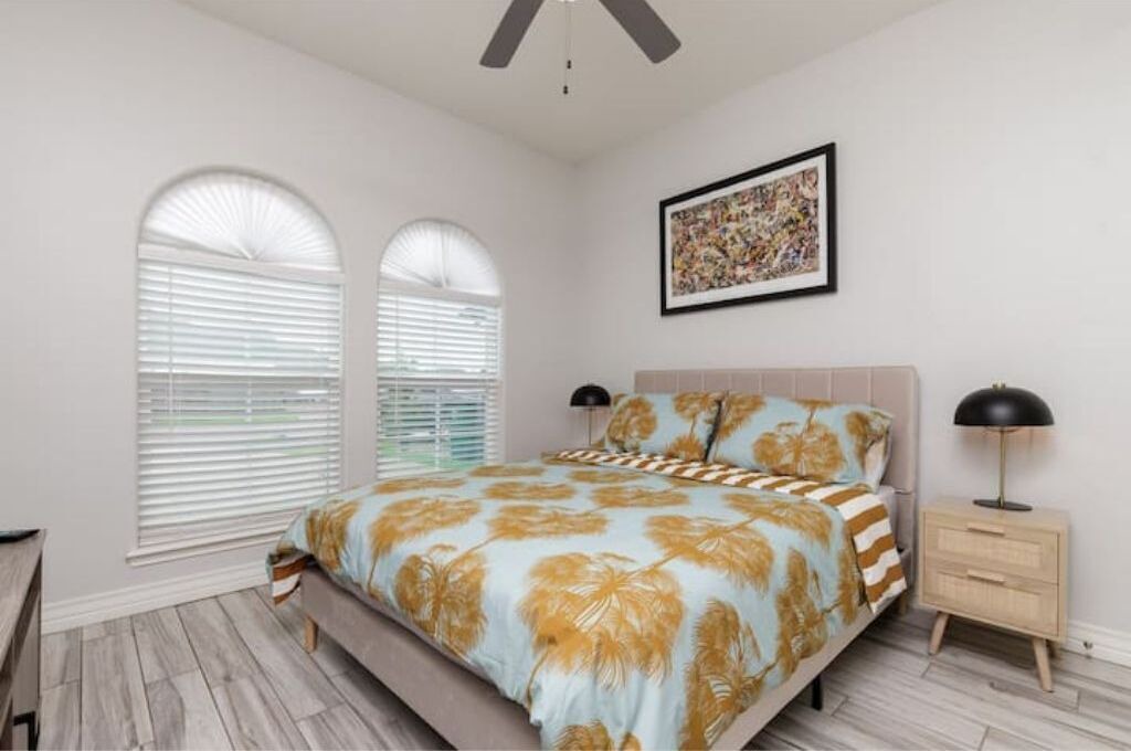 Photo of Bedroom in South Side