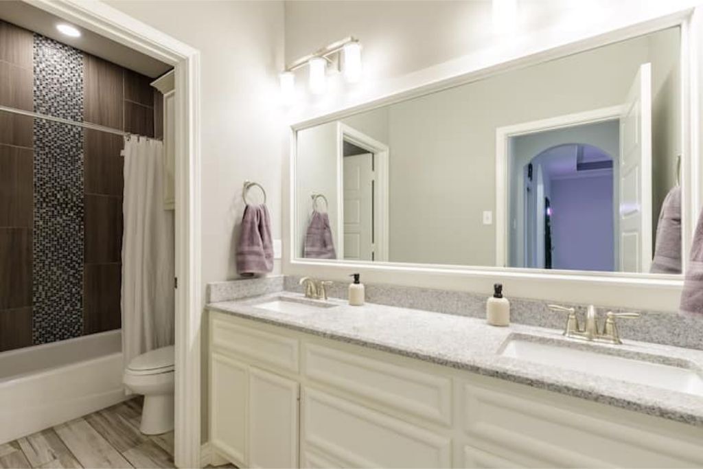 Photo of Bathroom in South Side