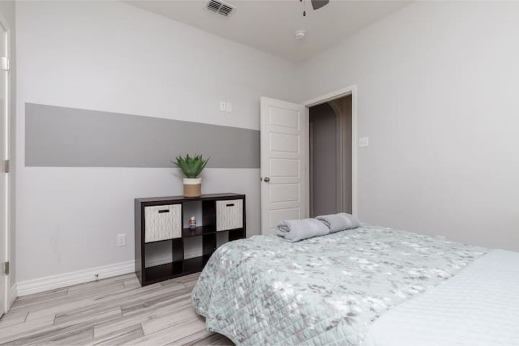 Photo of Bedroom in South Side