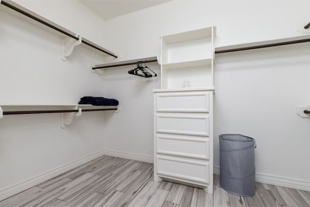 Photo of Others in South Side