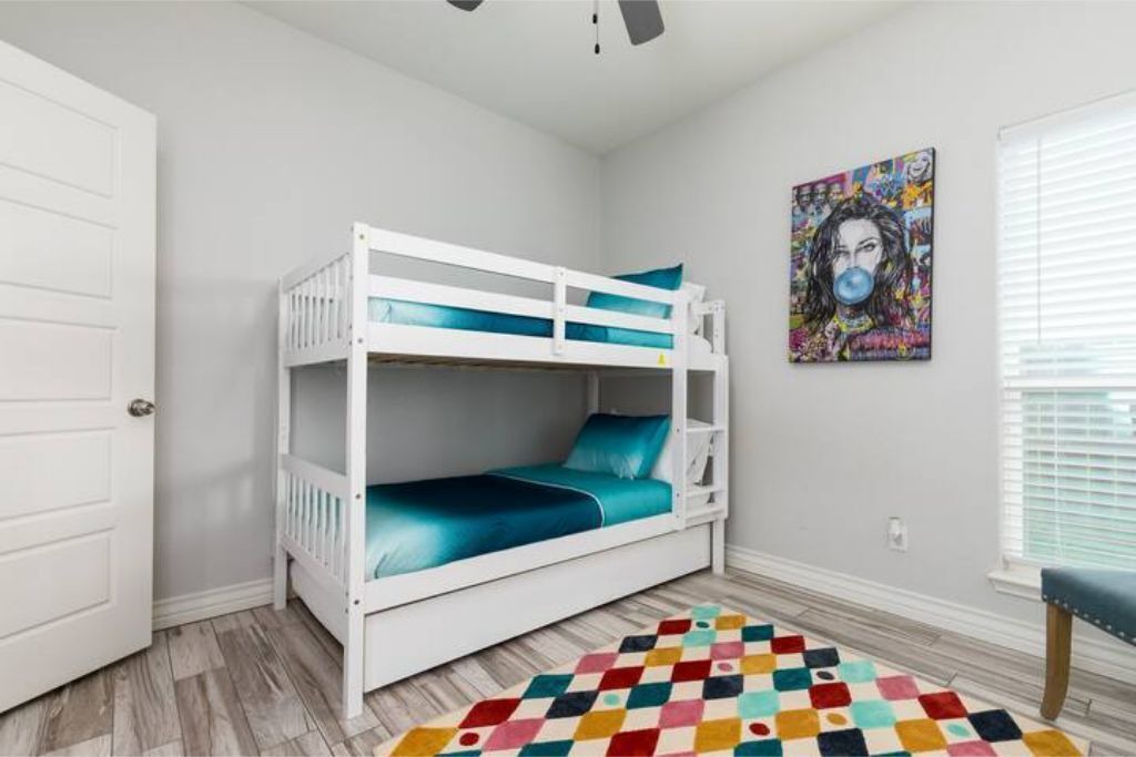 Photo of Bedroom in South Side