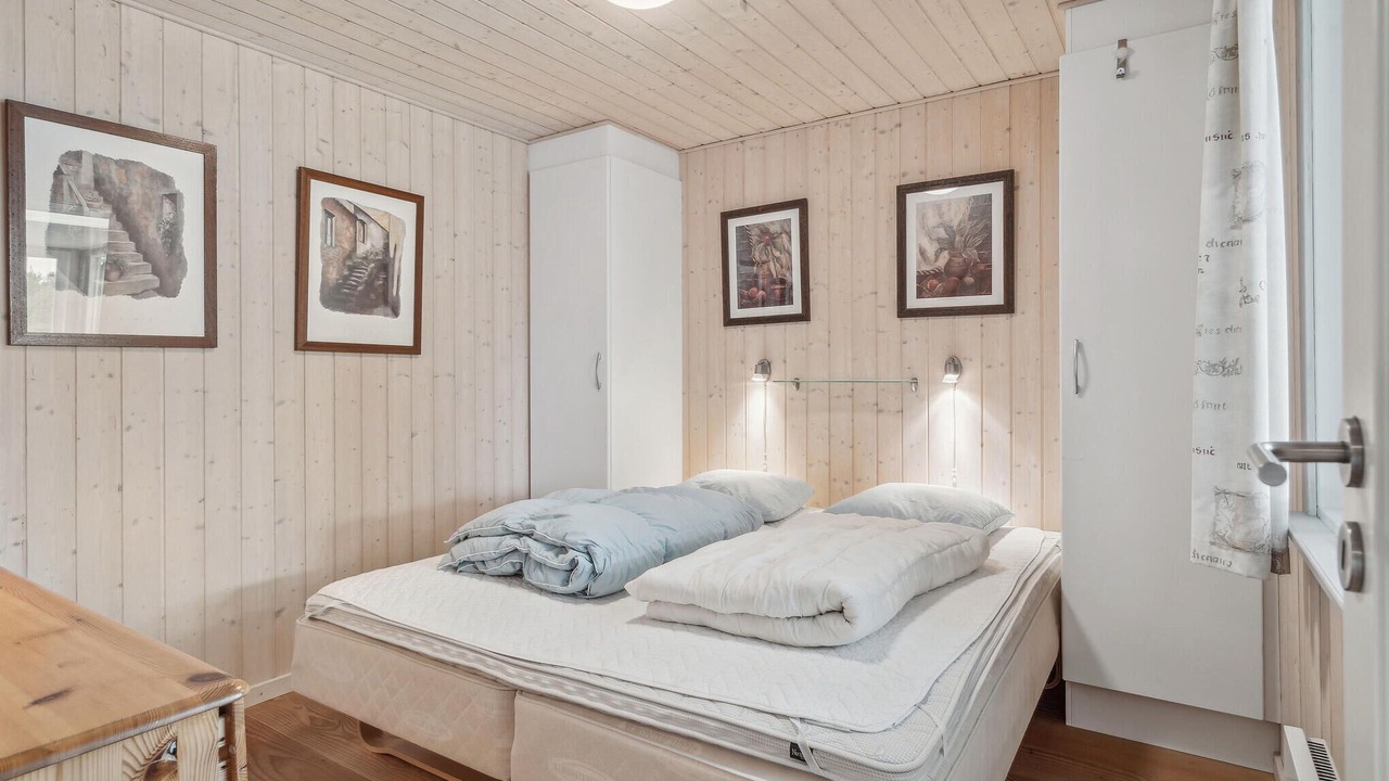 Photo of Others in Houvig Strand