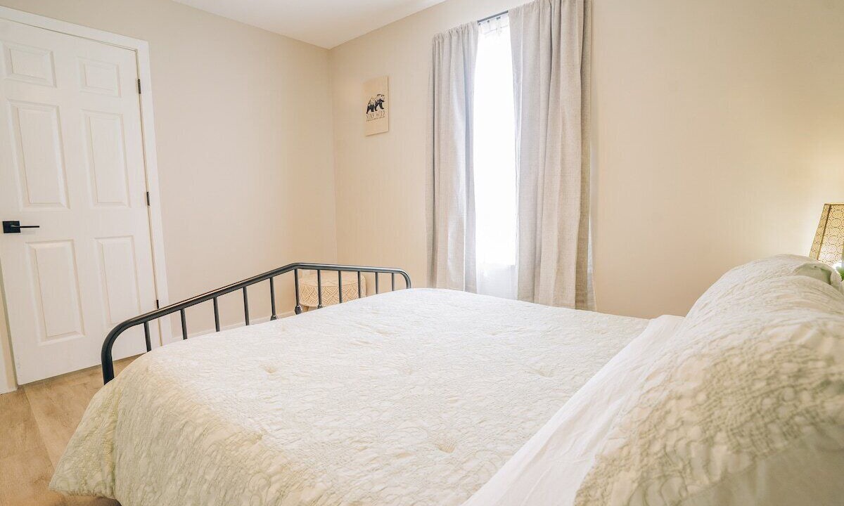Photo of Bedroom in Paw Creek
