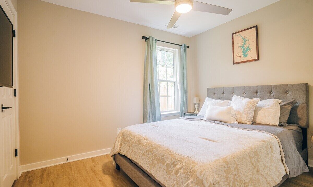 Photo of Bedroom in Paw Creek