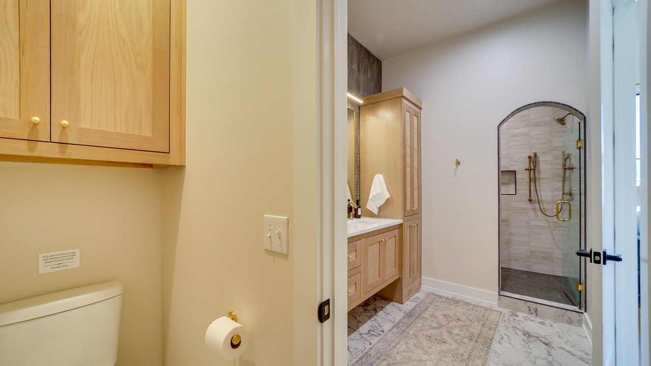 Photo of Bathroom in Eufaula