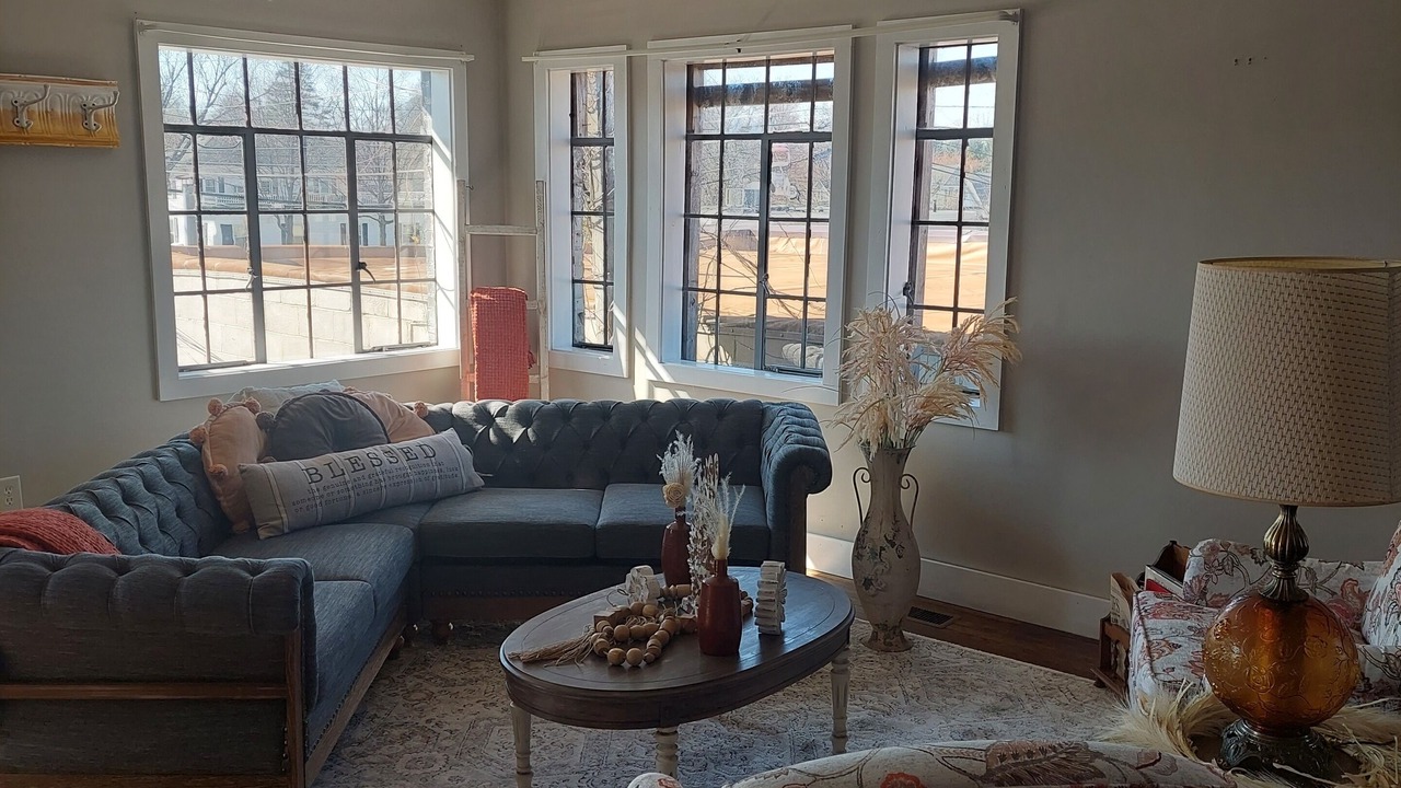 Photo of Livingroom in Holly