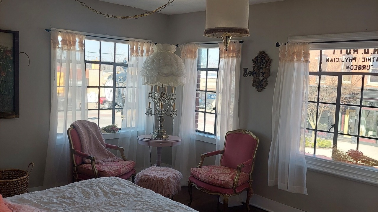 Photo of Bedroom in Holly
