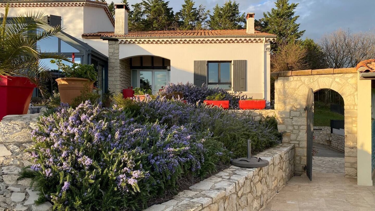 Photo of Outdoor in Savasse