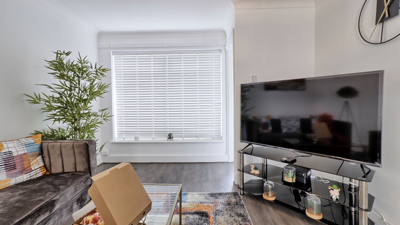 Photo of Livingroom in Basildon