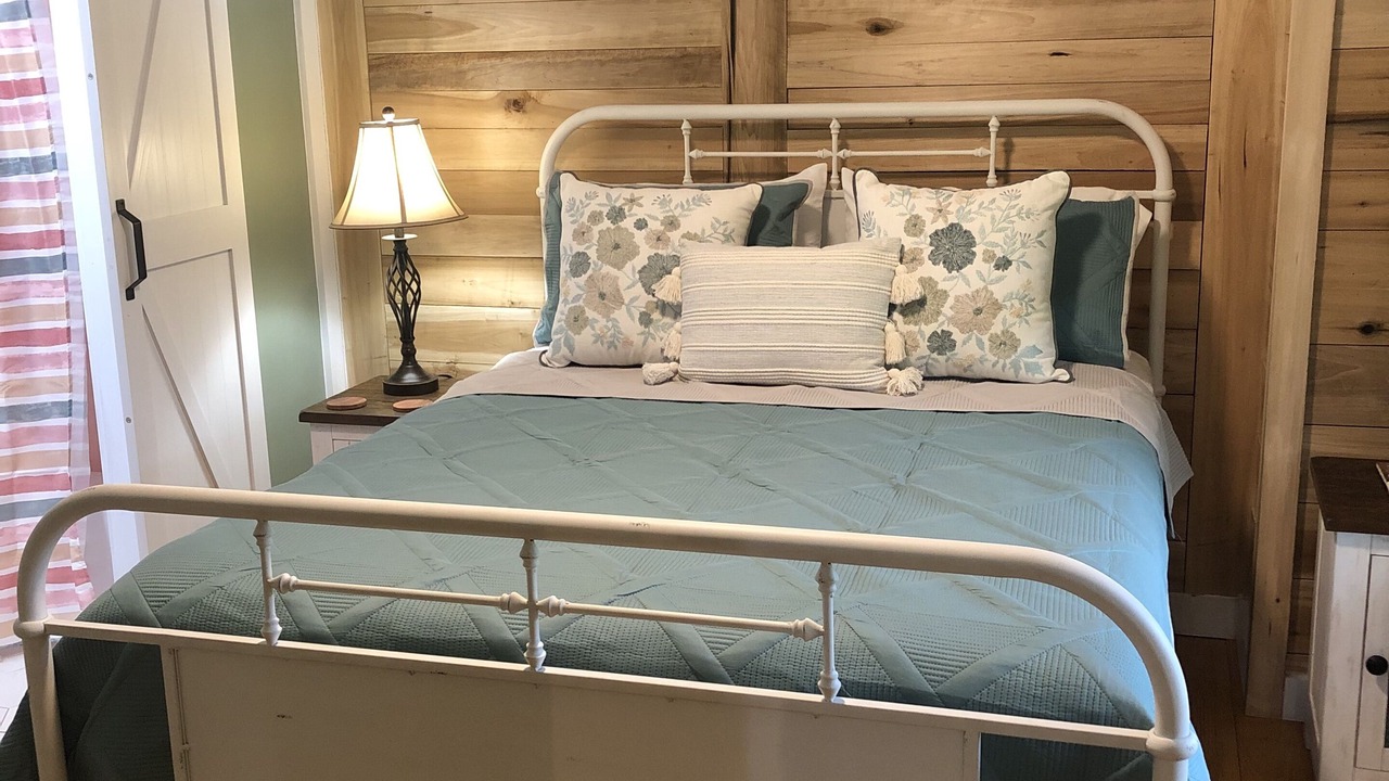 Photo of Bedroom in Jamestown