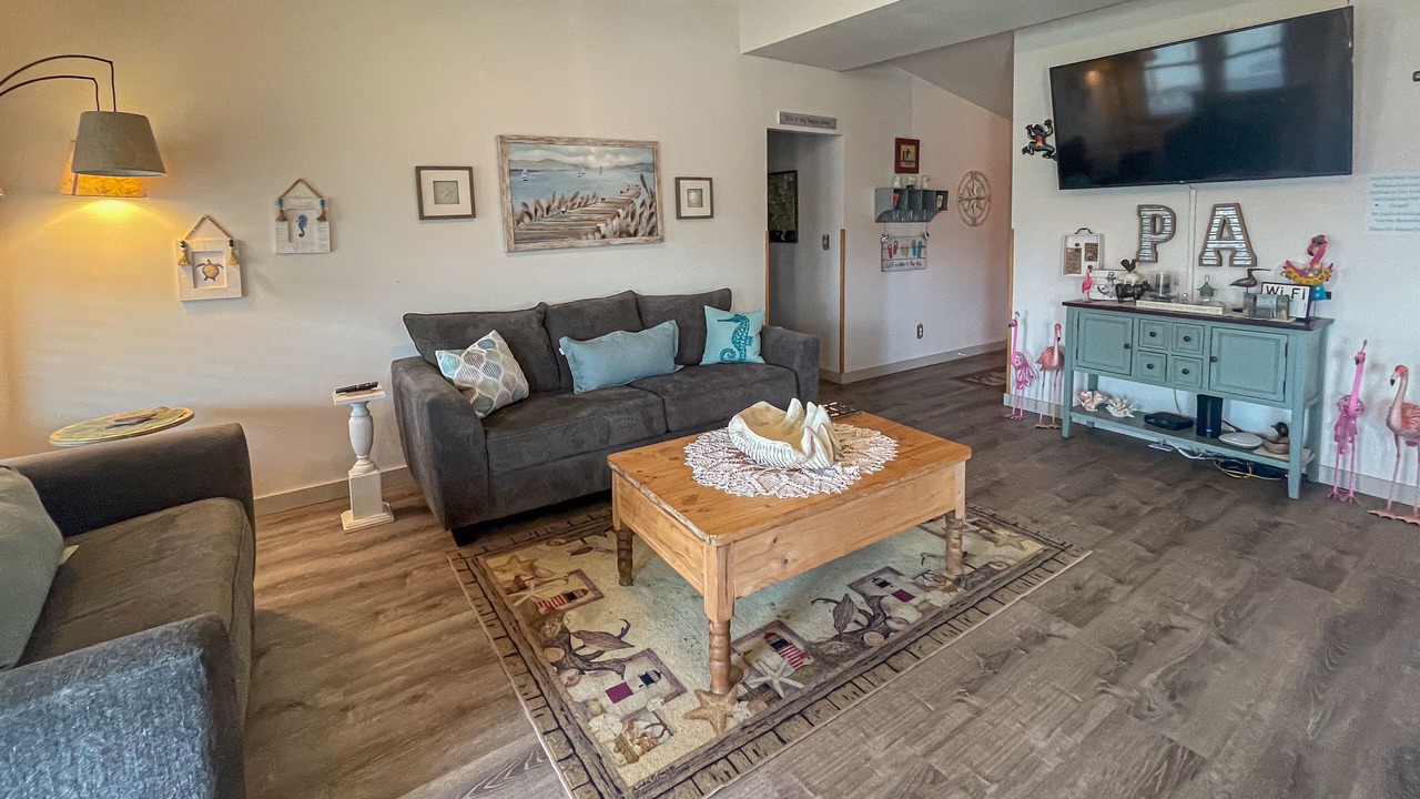 Photo of Livingroom in Leeward Sands
