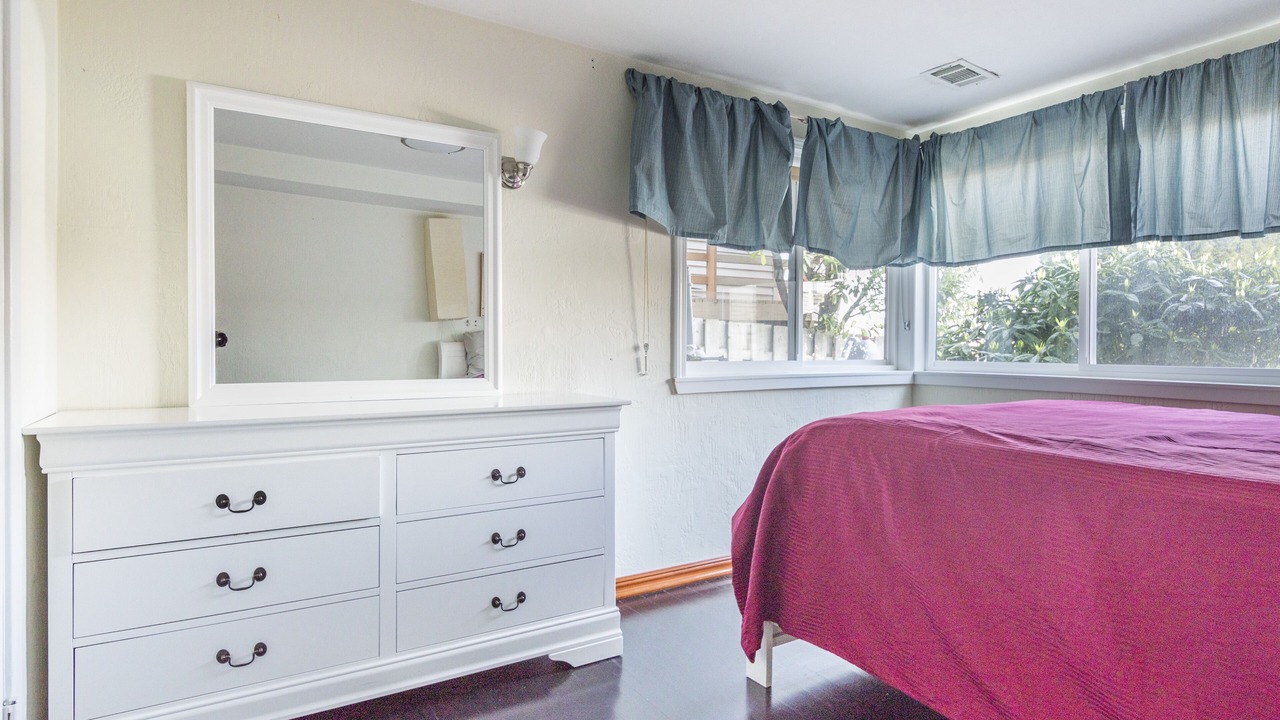 Photo of Bedroom in Bryn Mawr-Skyway