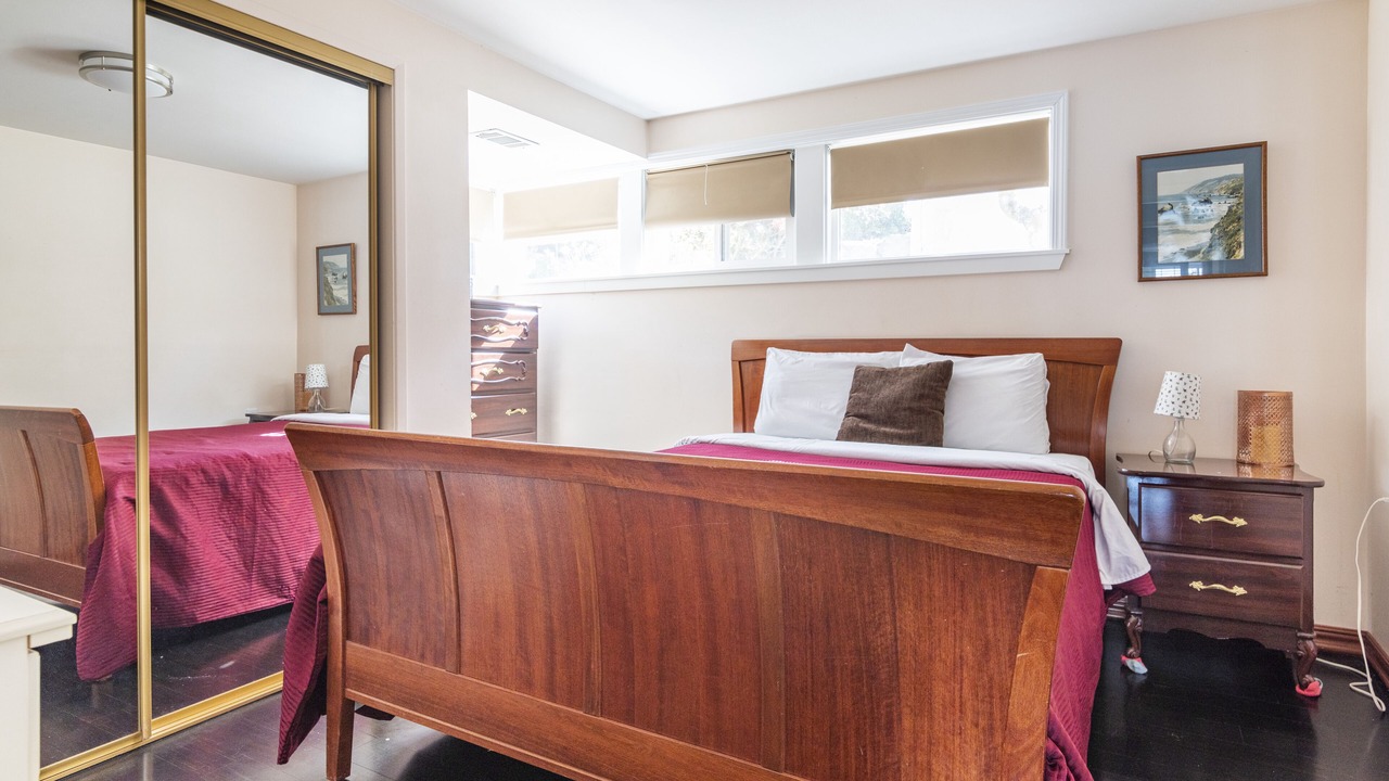 Photo of Bedroom in Bryn Mawr-Skyway