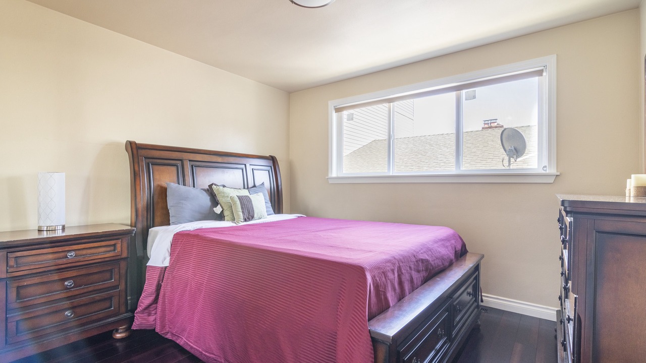 Photo of Bedroom in Bryn Mawr-Skyway