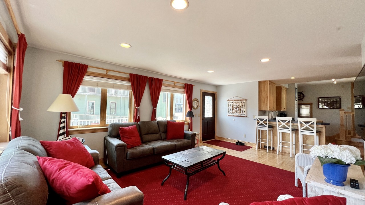 Photo of Livingroom in Bayfield
