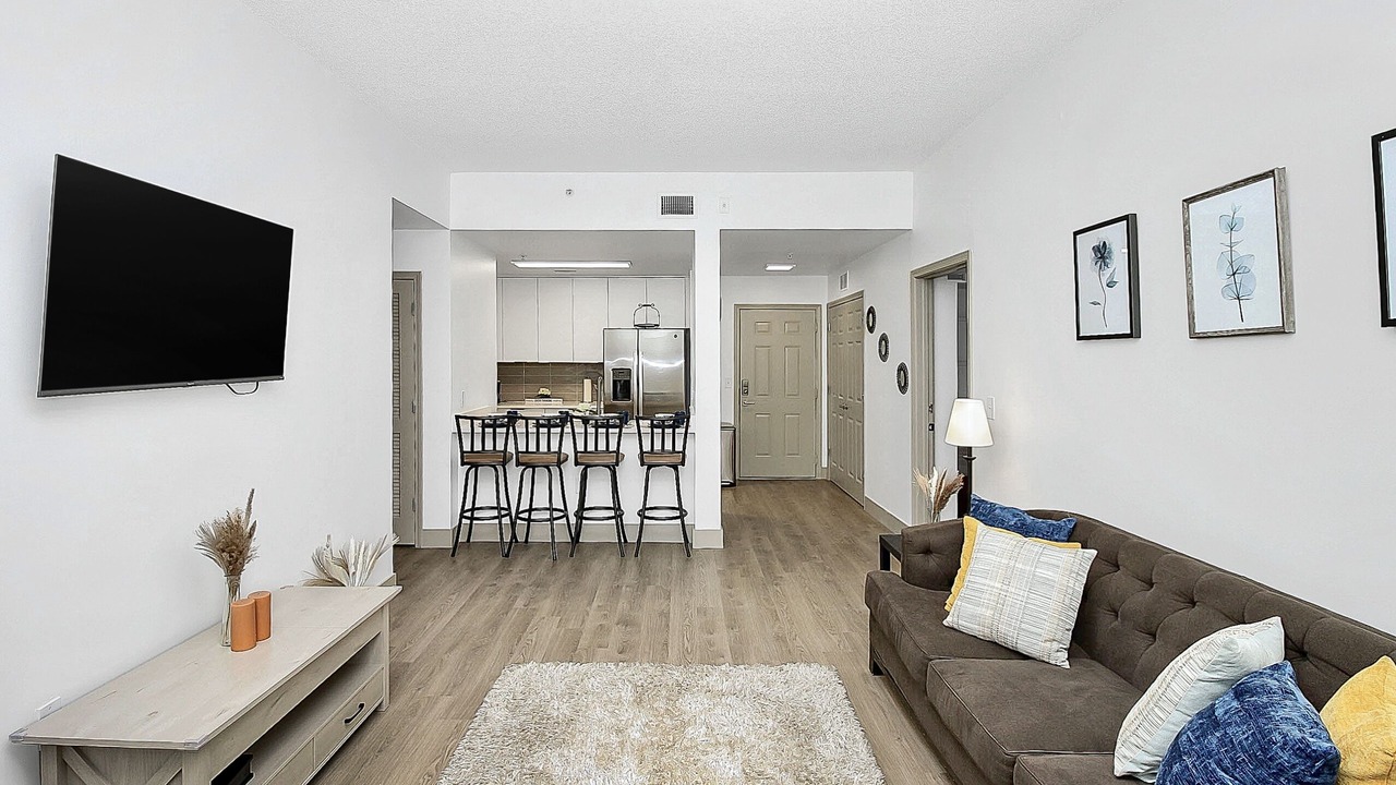 Photo of Livingroom in Charlotte Center City