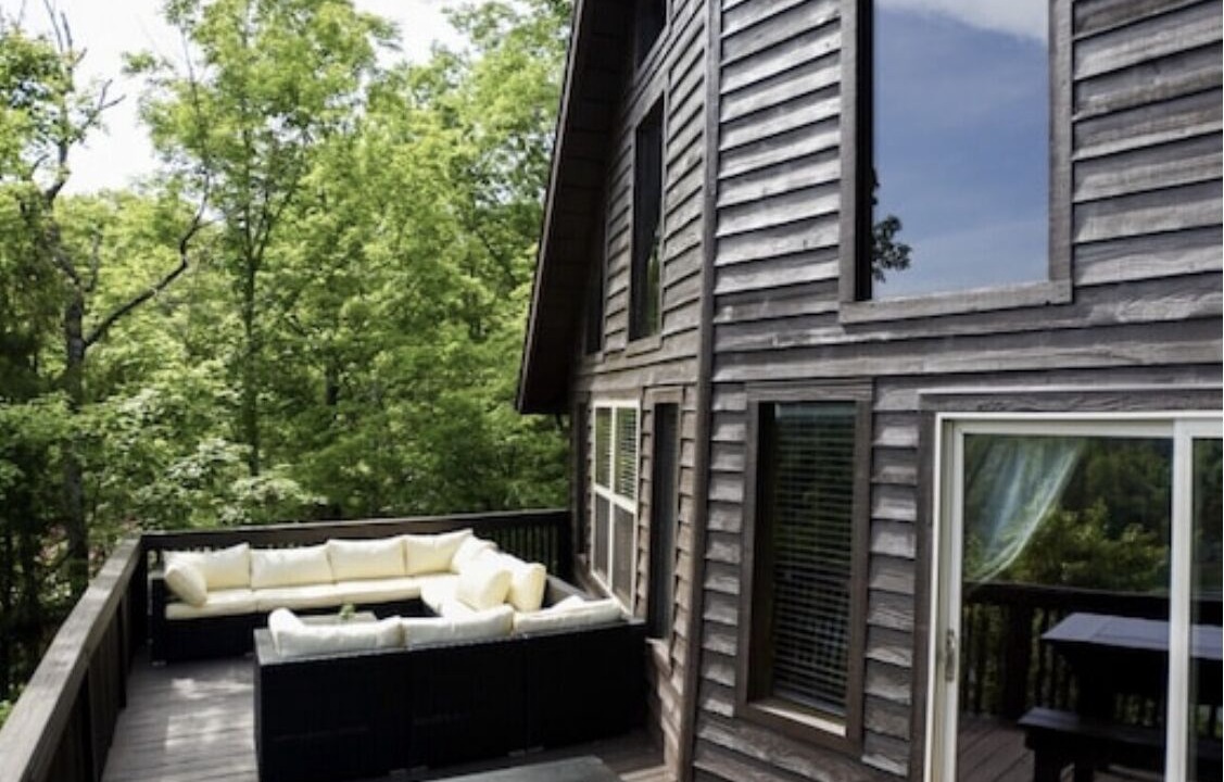 Photo of Patio Balcony in Flat Hollow Marina