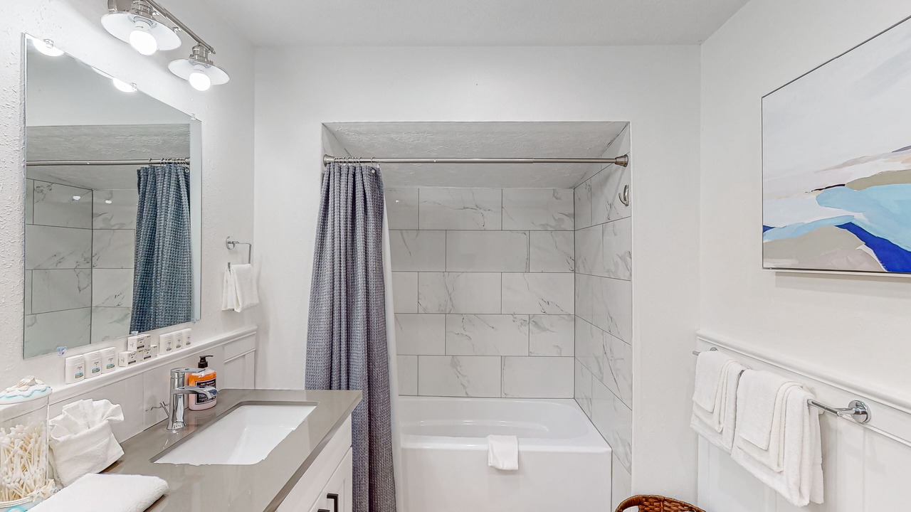 Photo of Bathroom in Ocean Park