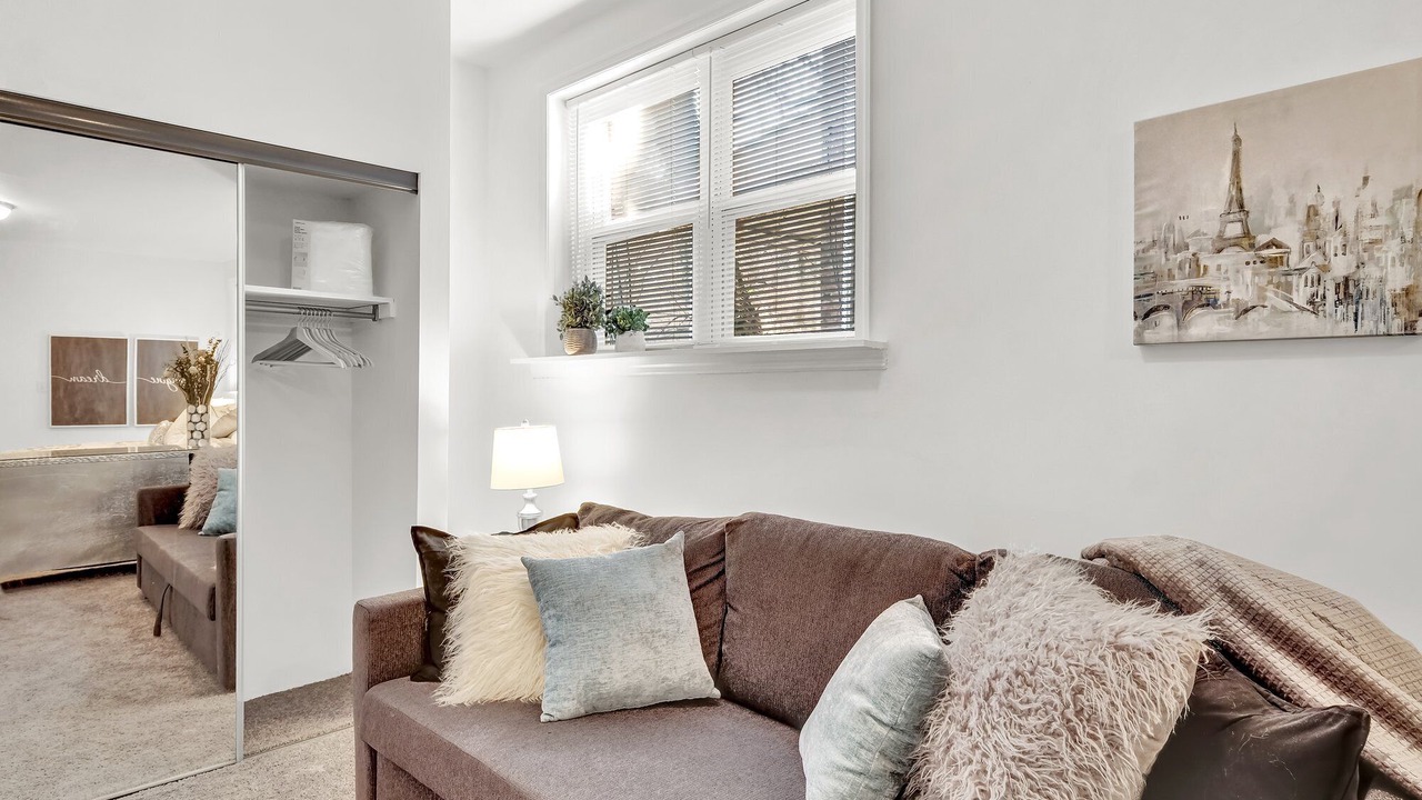 Photo of Livingroom in Germantown