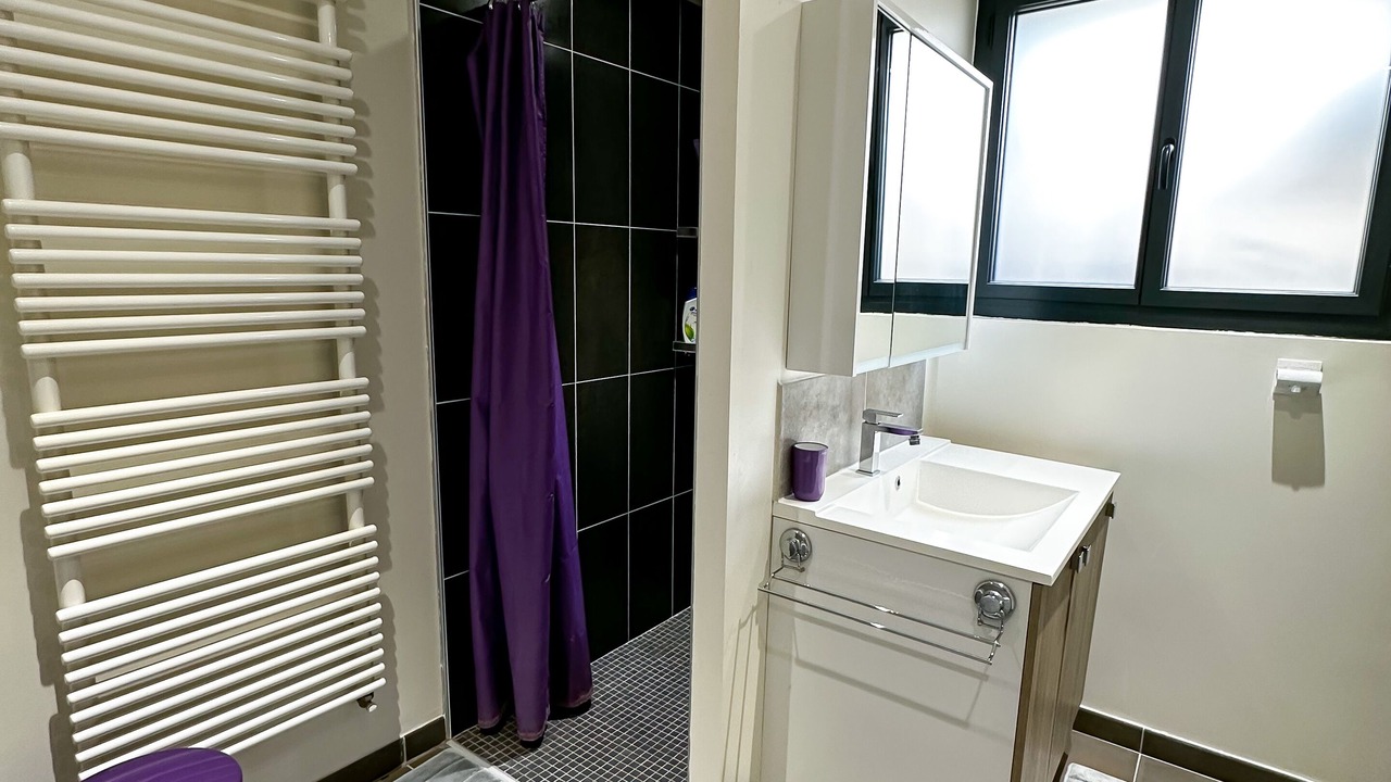 Photo of Bathroom in Giverny