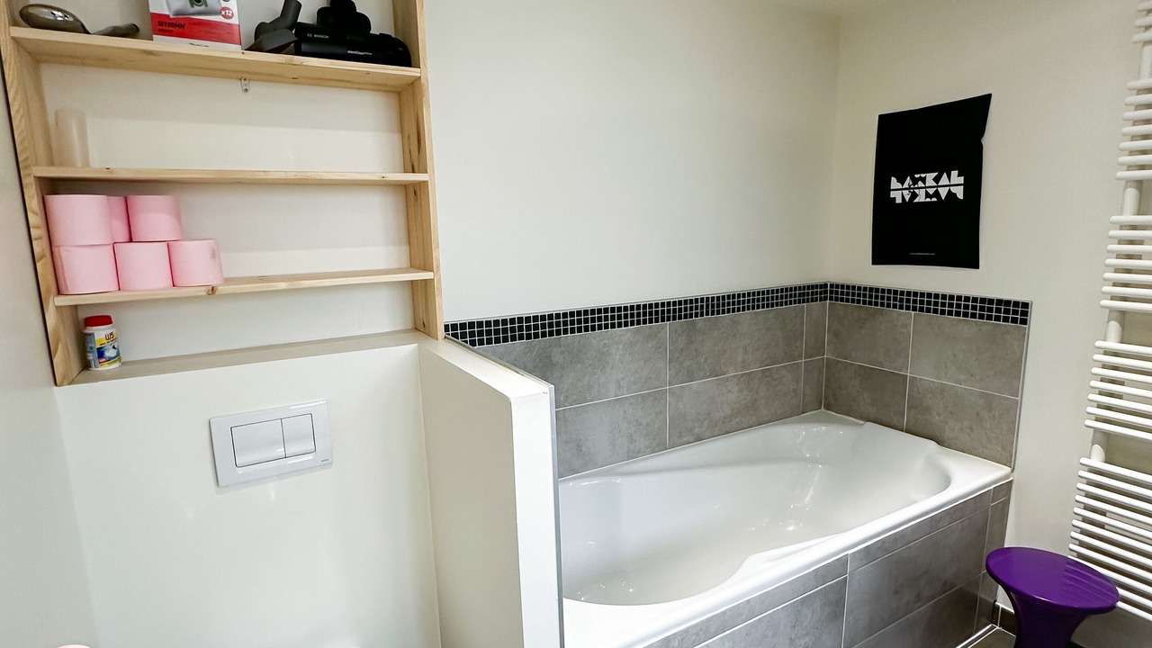 Photo of Bathroom in Giverny