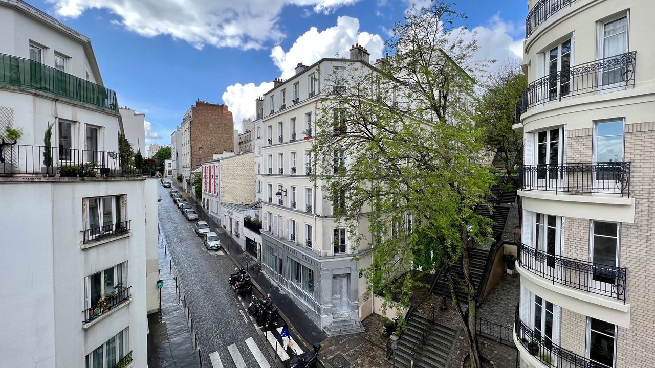 Photo of Patio Balcony in Montmartre