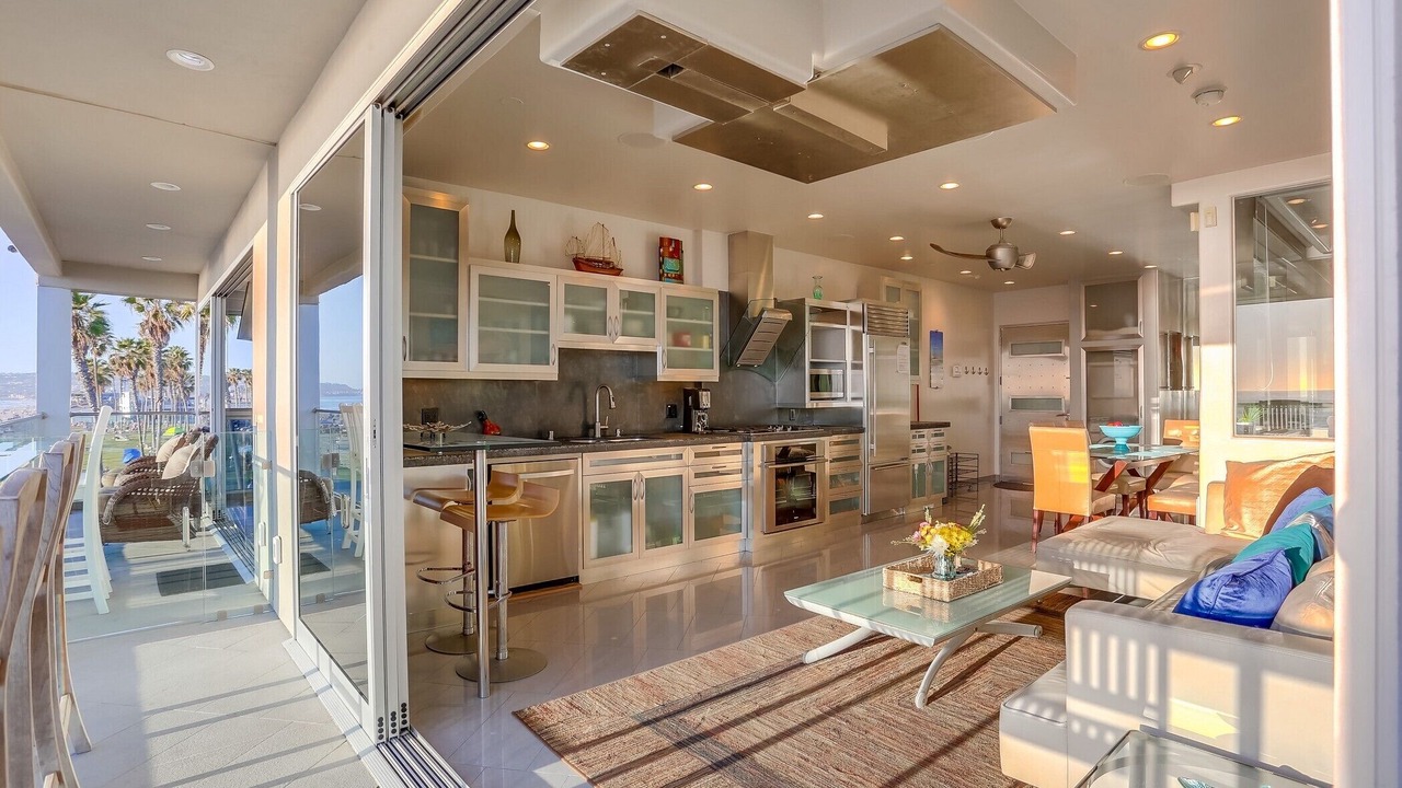 Photo of Kitchen in South Mission Beach